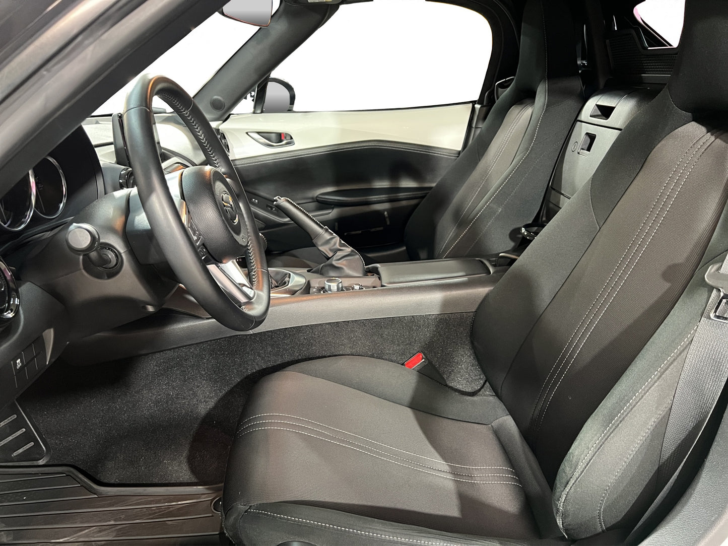 2022 Mazda MX-5 i Sport