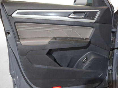 2022 Volkswagen Cross Sport R-Line