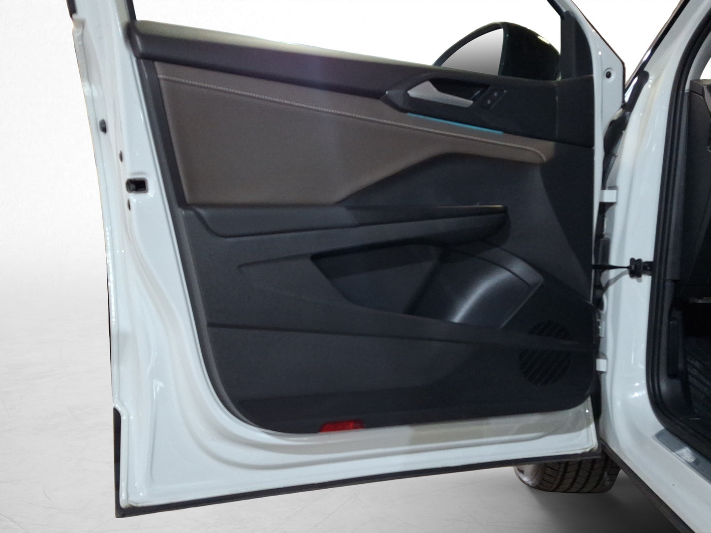2022 Volkswagen Taos Highline Black