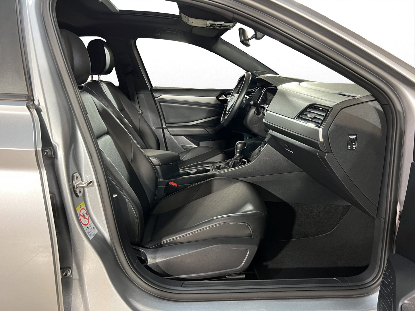 2019 Volkswagen Jetta R-Line
