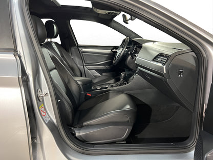 2019 Volkswagen Jetta R-Line