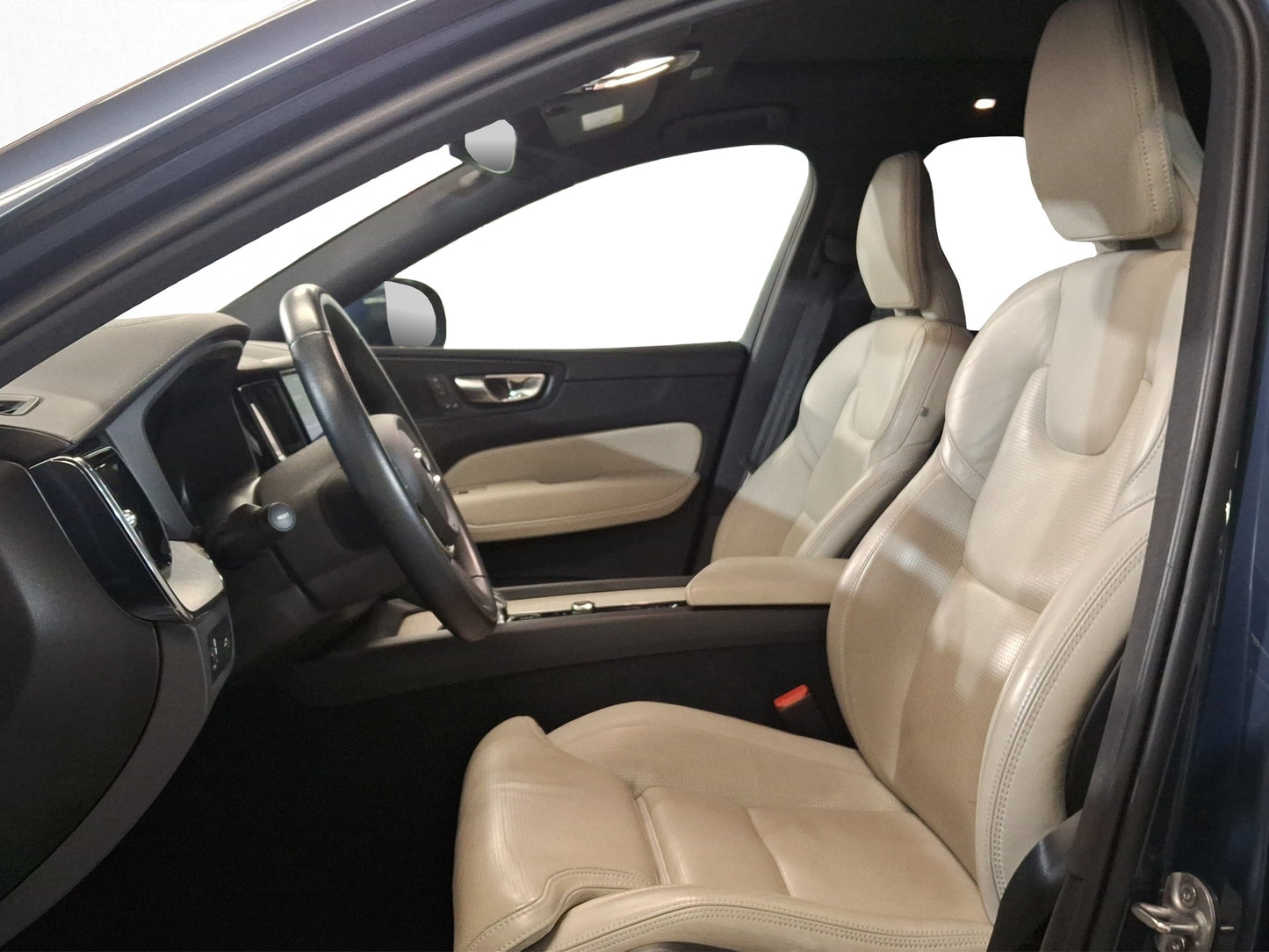 2022 Volvo XC60 Inscription AWD