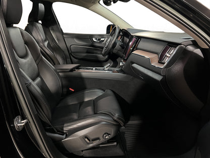 2023 Volvo XC60 T8 Ultimate Recharge