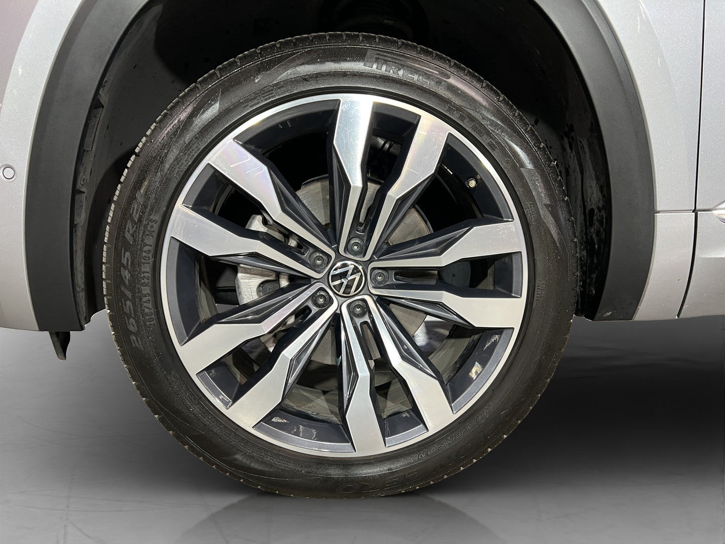 2022 Volkswagen Cross Sport R-Line