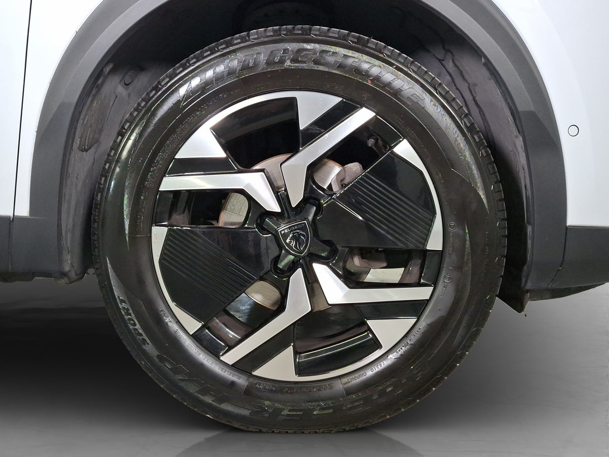 2024 Peugeot 2008 GT