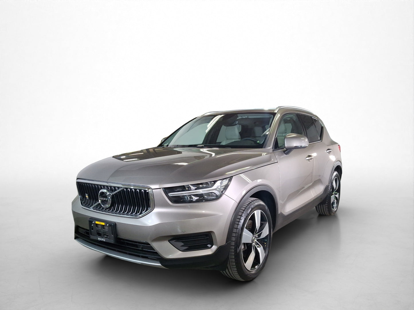 2022 Volvo XC40 Momentum T4