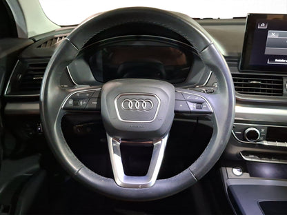 2022 Audi Q5 Select