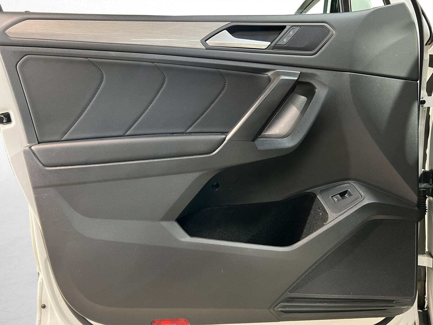 2021 Volkswagen Tiguan R-Line