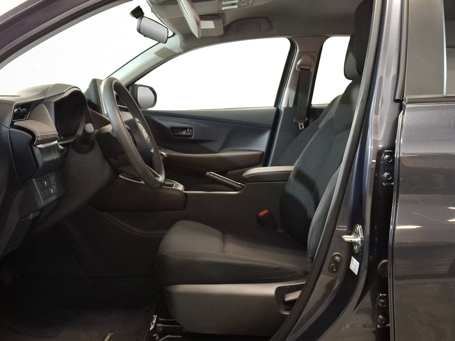 2023 Toyota Yaris Base MT