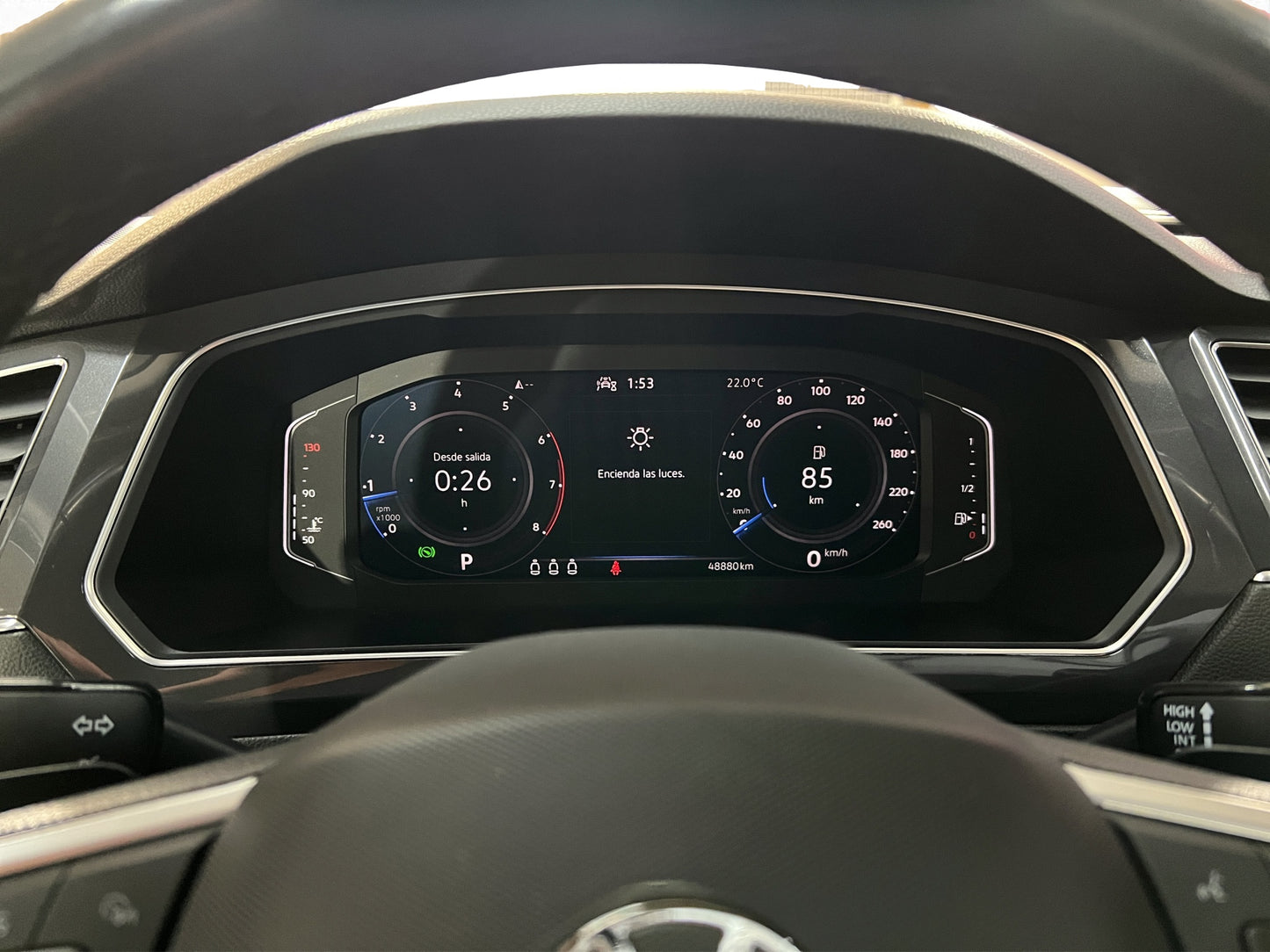 2022 Volkswagen Tiguan R-Line