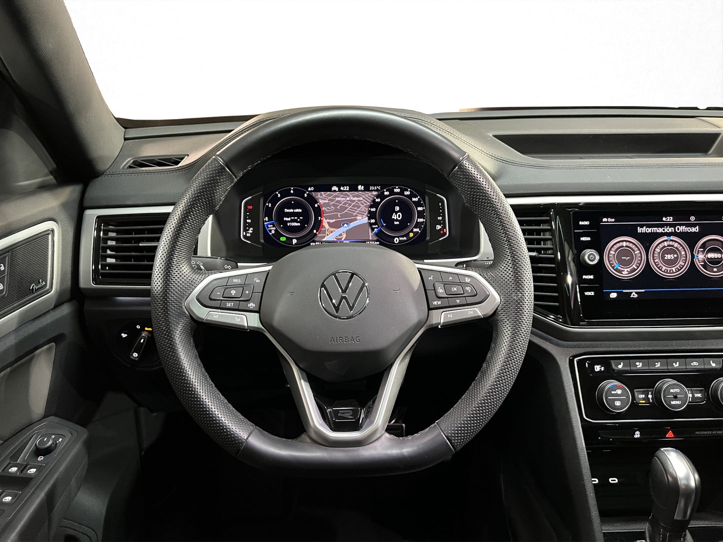 2022 Volkswagen Cross Sport R-Line