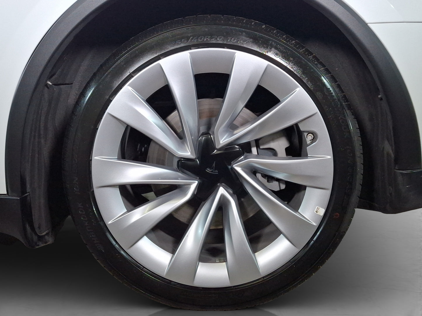 2025 Tesla Model Y Premium