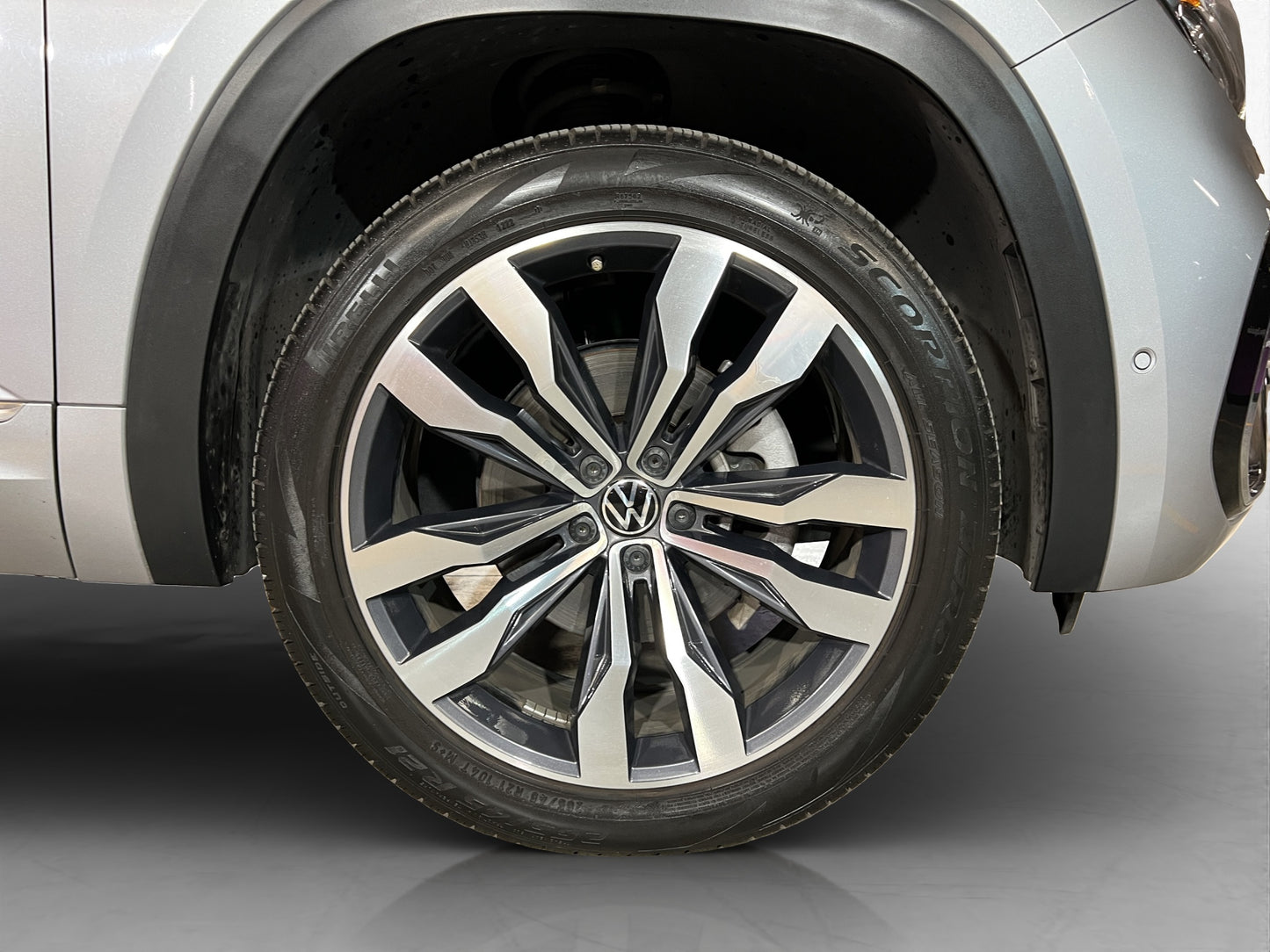 2022 Volkswagen Cross Sport R-Line