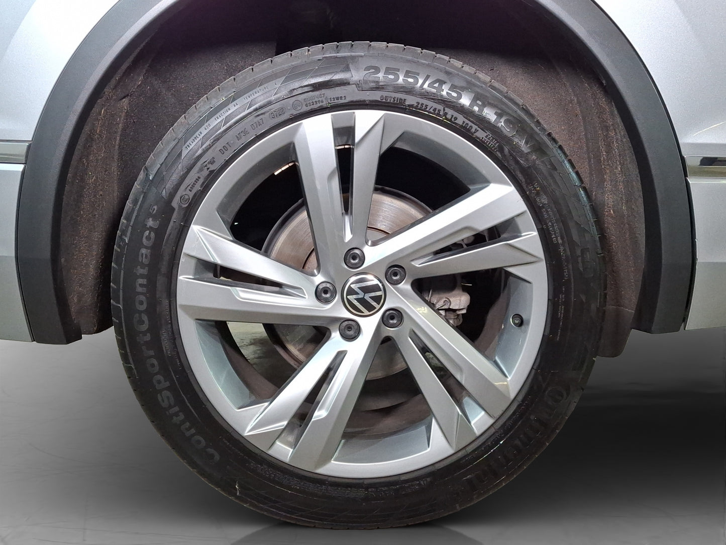 2023 Volkswagen Tiguan R-Line