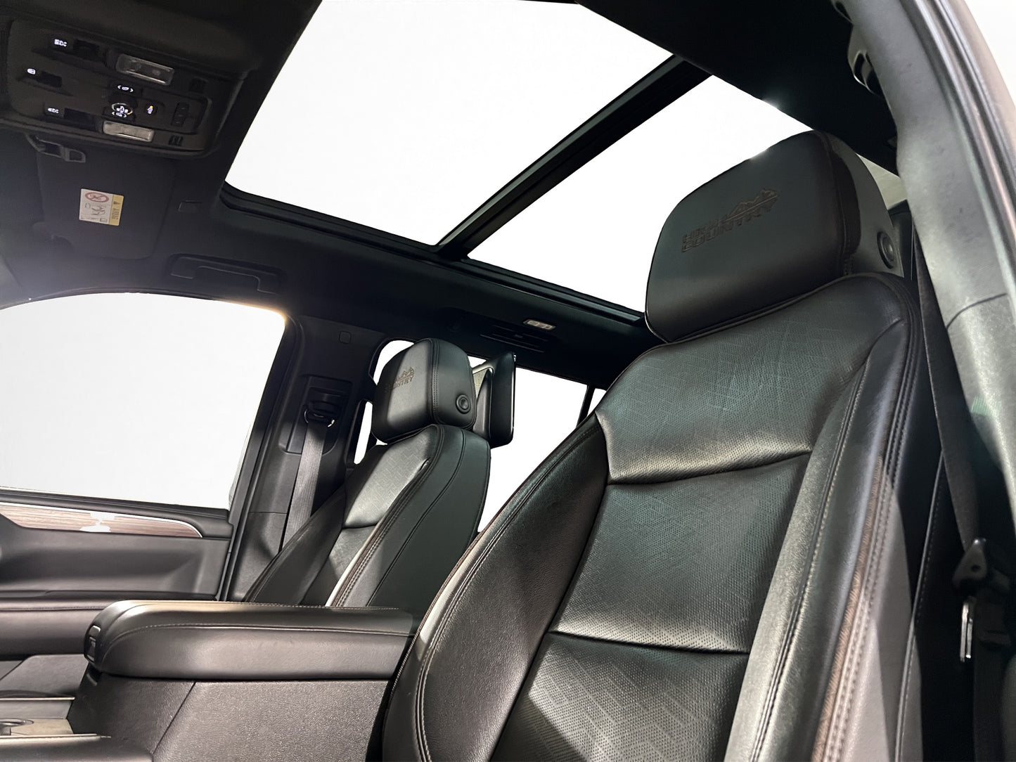 2021 Chevrolet Suburban High Country