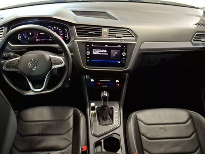 2023 Volkswagen Tiguan R-Line