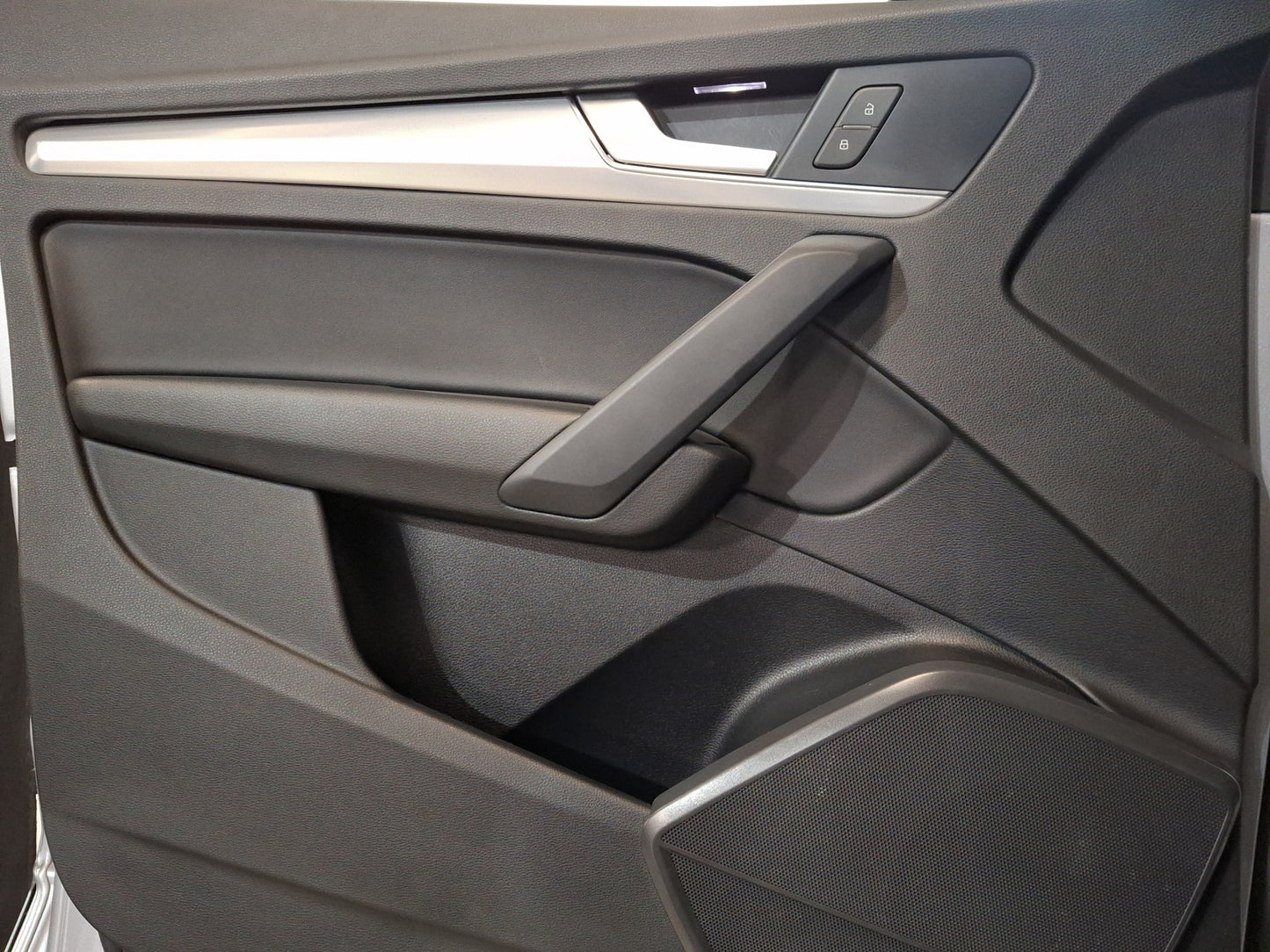 2021 Audi Q5 Select