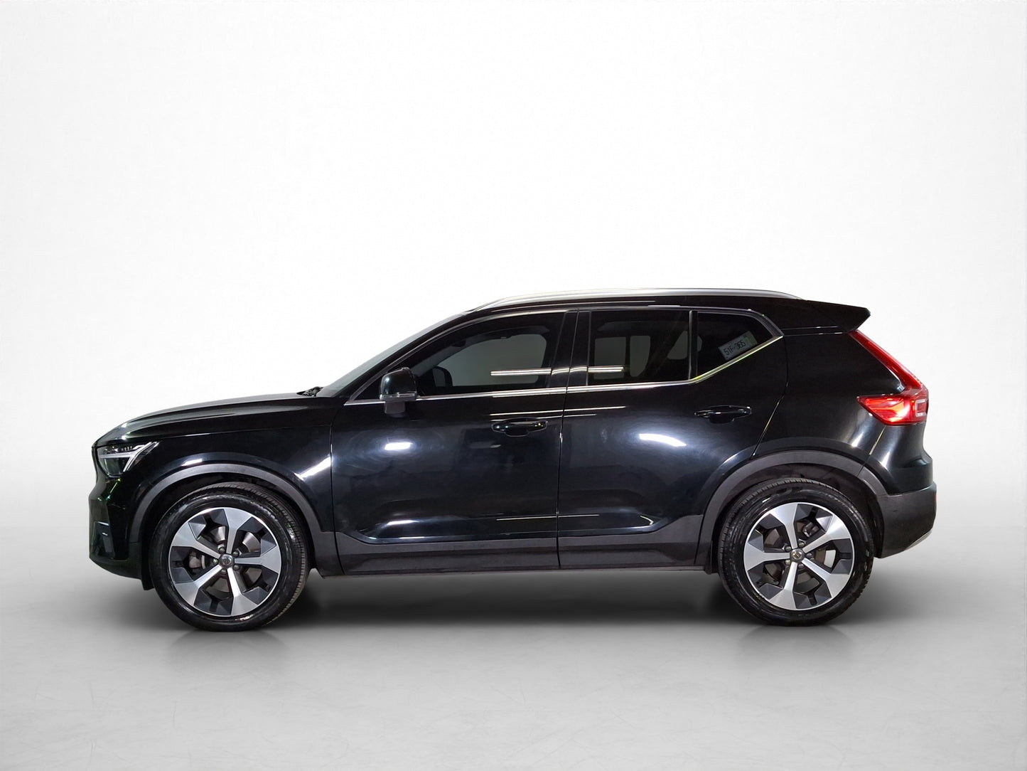 2023 Volvo XC40 B4 Ultimate Mild Hybrid