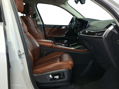2019 BMW X7 40i