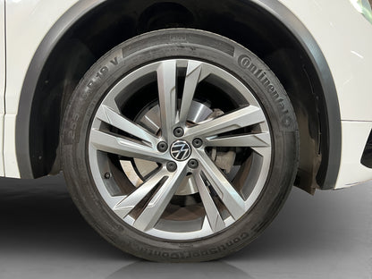 2022 Volkswagen Tiguan R-Line