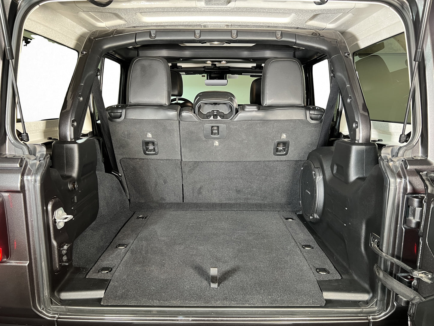 2022 Jeep Wrangler Unlimited Sahara MHEV