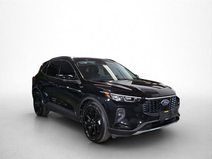 2025 Ford Escape Titanium Hybrid