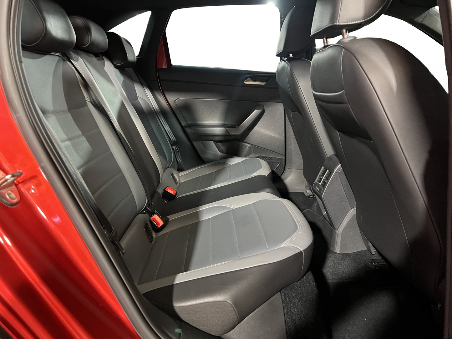 2022 Volkswagen Nivus Highline Black
