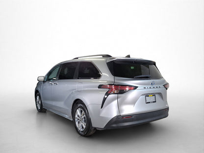 2022 Toyota Sienna XLE Piel Híbrida