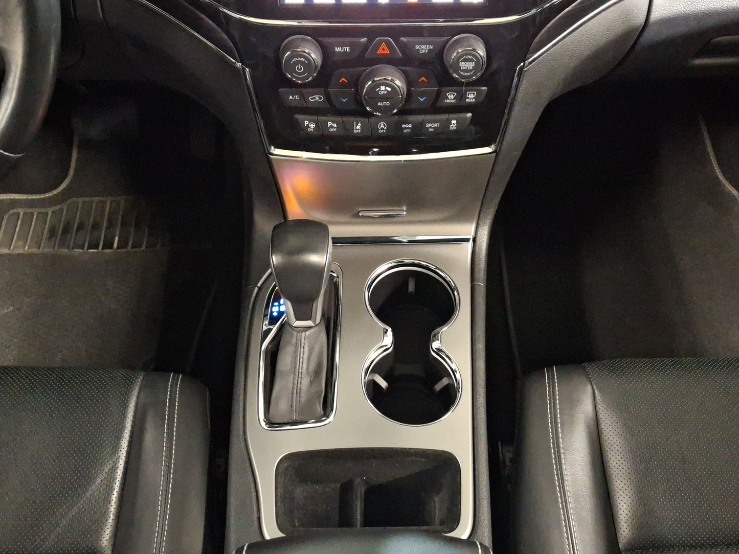 2021 Jeep Grand Cherokee Limited Lujo 80 Aniversario