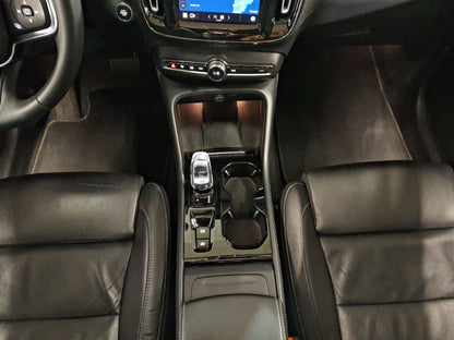 2023 Volvo XC40 B4 Ultimate Mild Hybrid