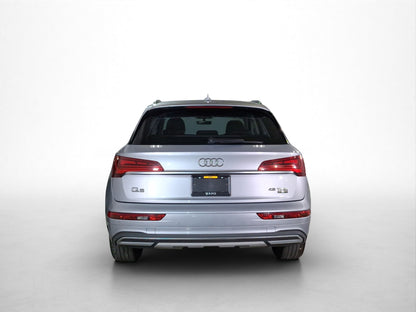 2021 Audi Q5 Select