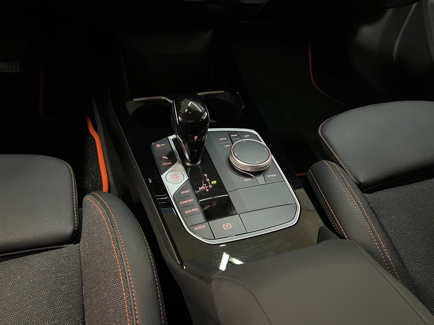 2024 BMW Serie 1 118i