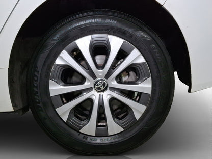 2022 Toyota Prius Híbrido Base