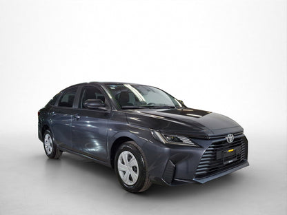 2023 Toyota Yaris Base MT