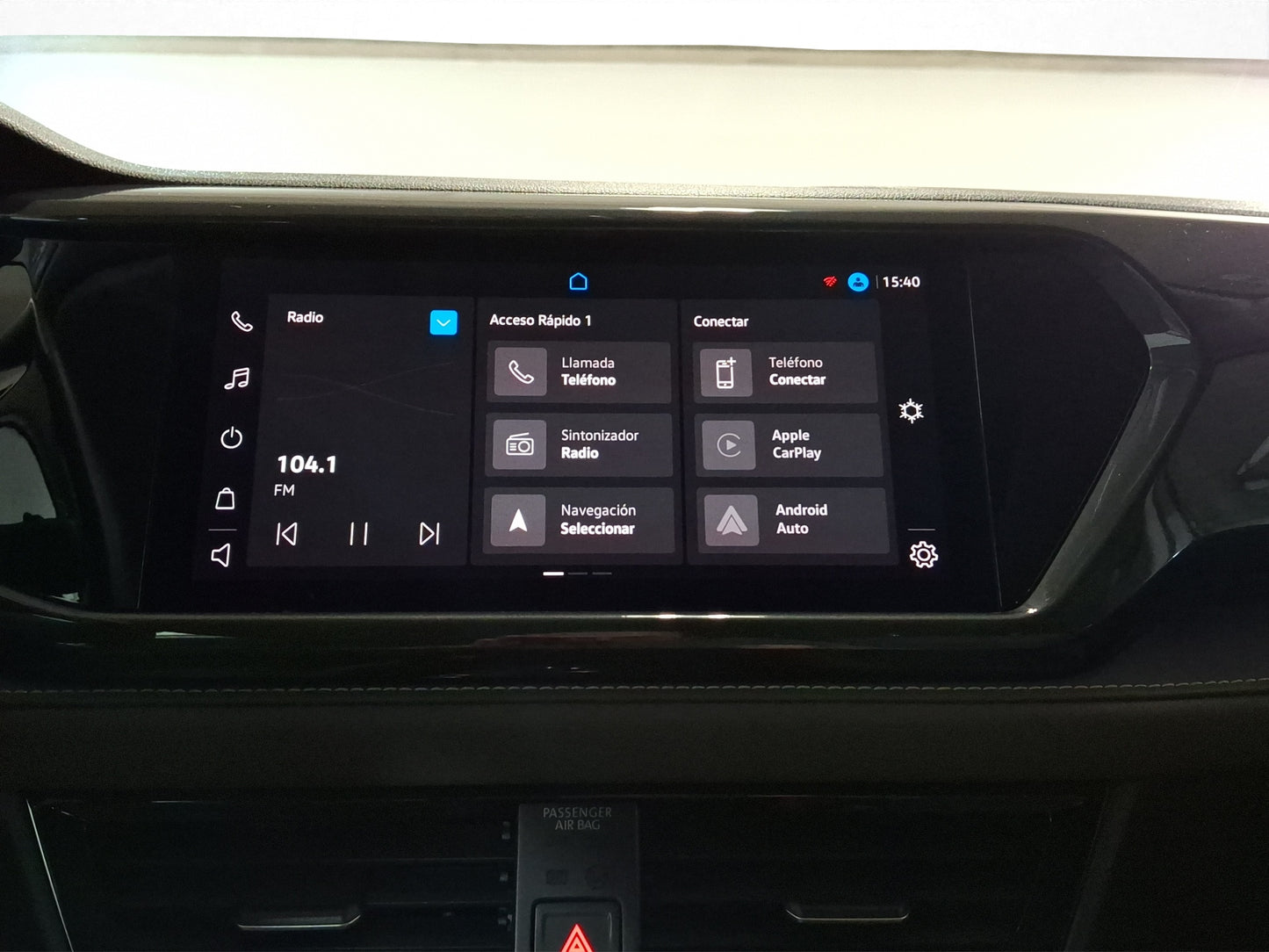 2022 Volkswagen Taos Highline Black