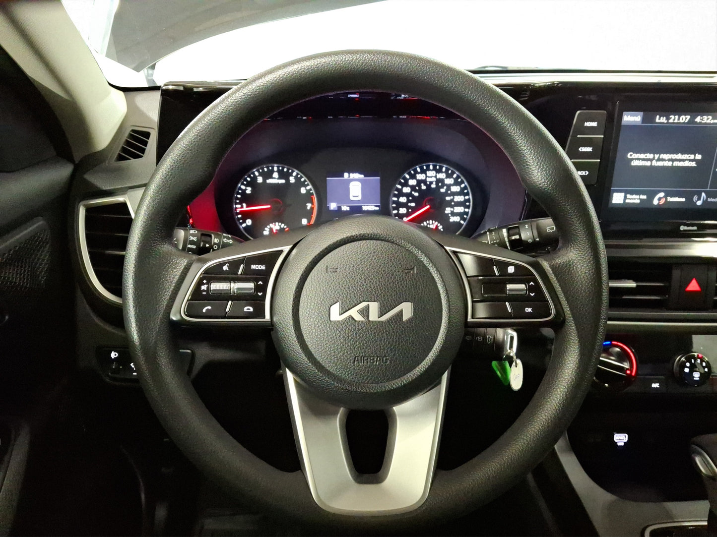 2023 KIA Seltos EX
