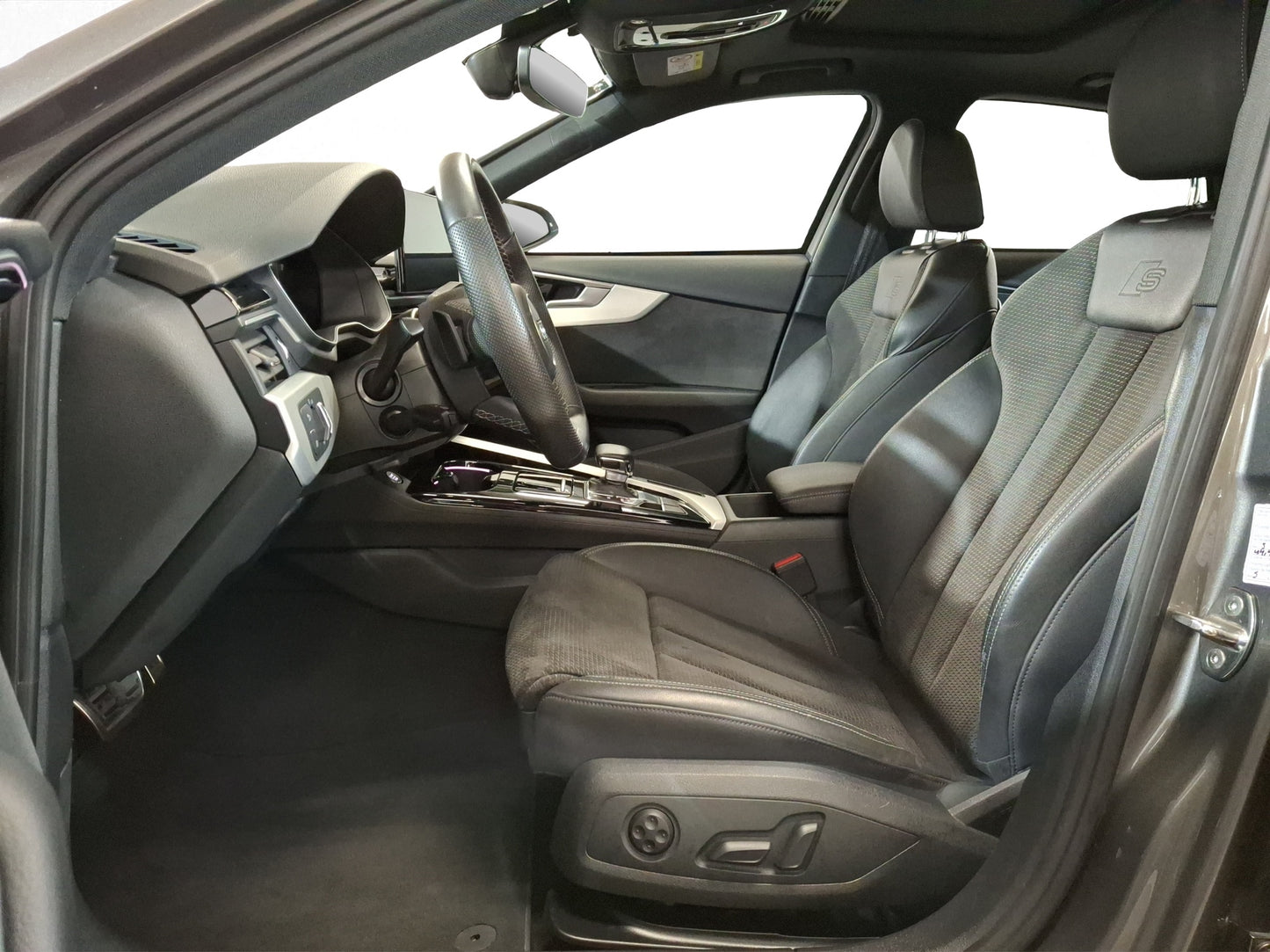 2021 Audi A4 S-Line 2.0T Quattro Blindaje Nivel III