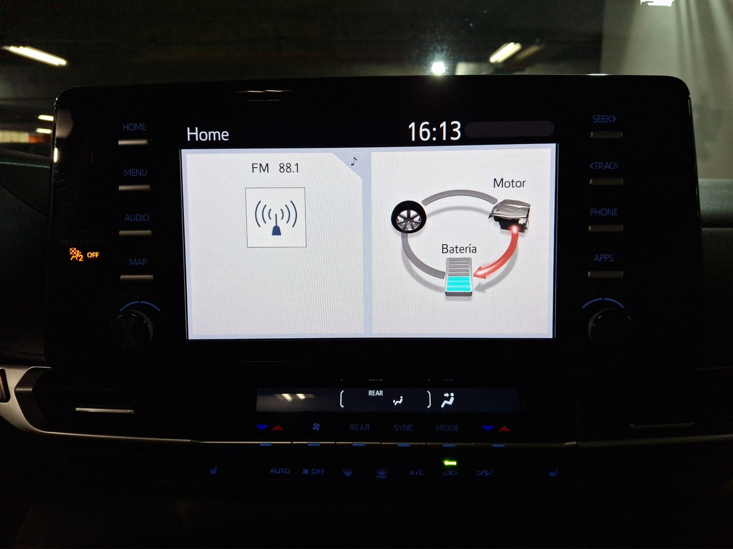 2021 Toyota Sienna XLE Piel Híbrida