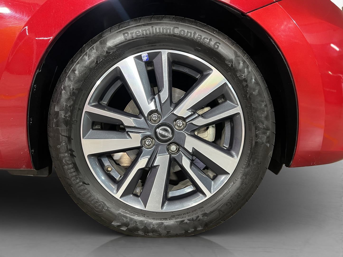 2023 Nissan Versa Advance