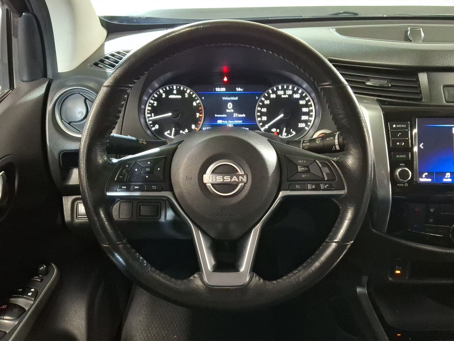 2023 Nissan Frontier Platinum LE Doble Cabina