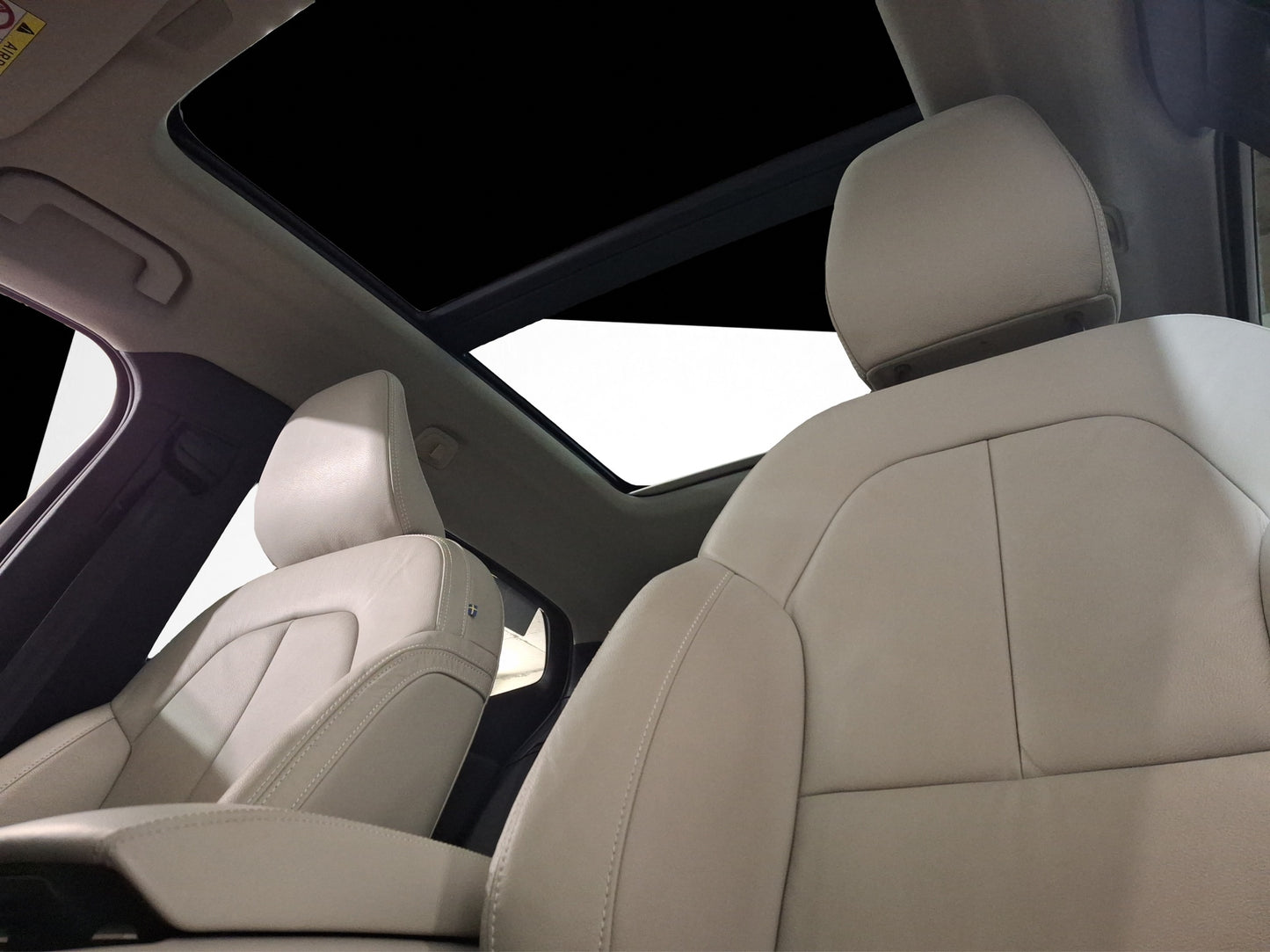 2022 Volvo XC40 Momentum T4