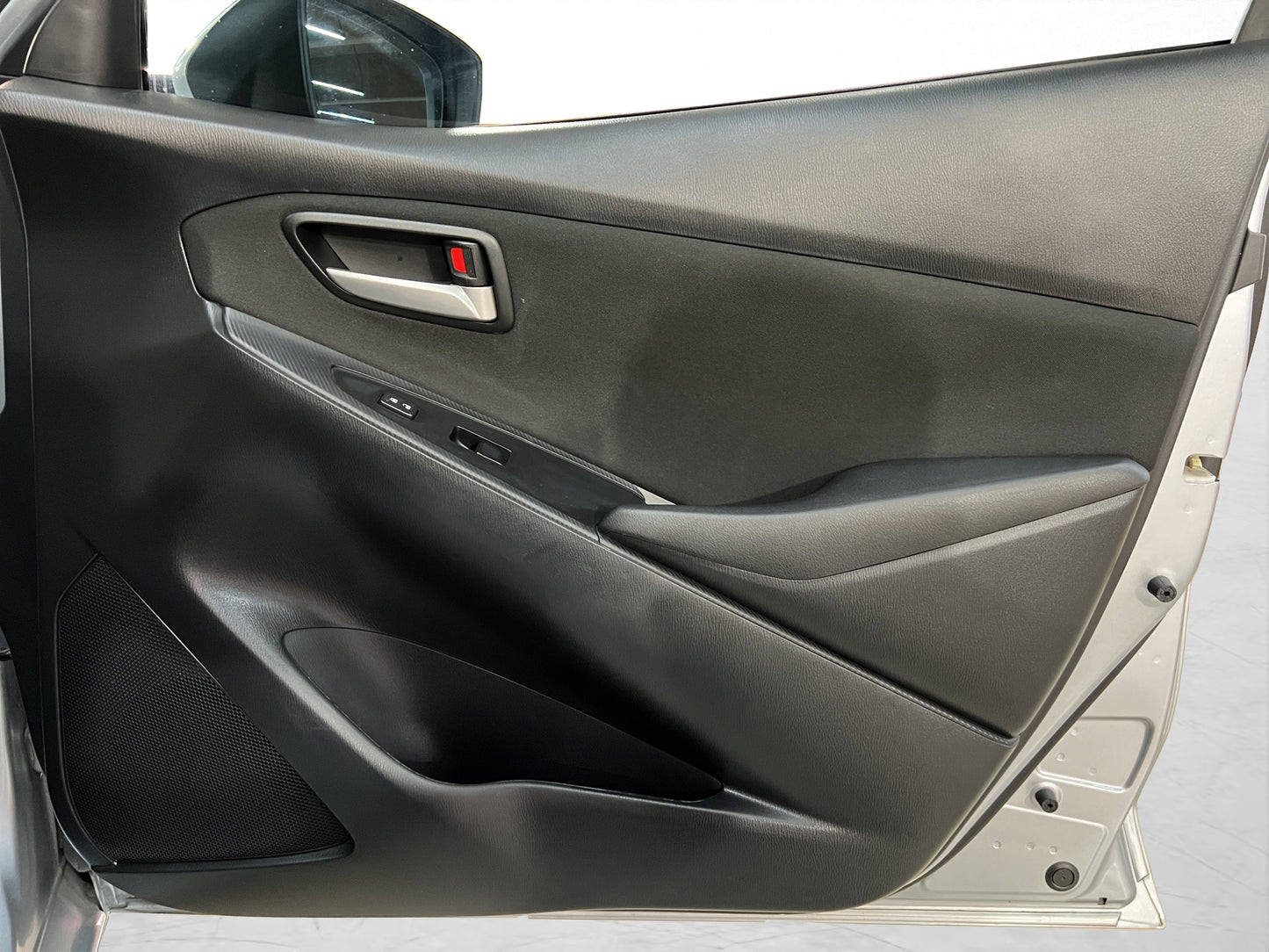 2023 Mazda 2 i