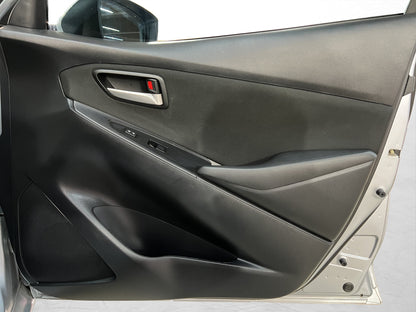 2023 Mazda 2 i