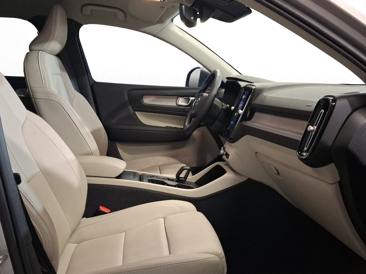 2024 Volvo XC40 B4 Plus Mild Hybrid