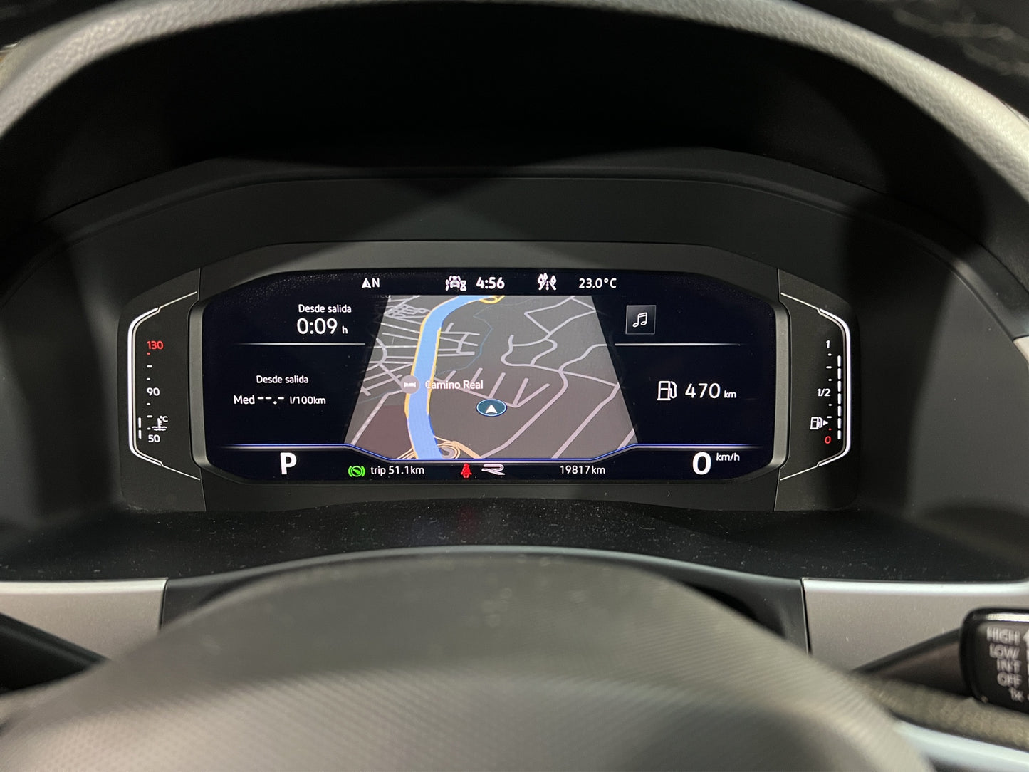 2023 Volkswagen Cross Sport R-Line