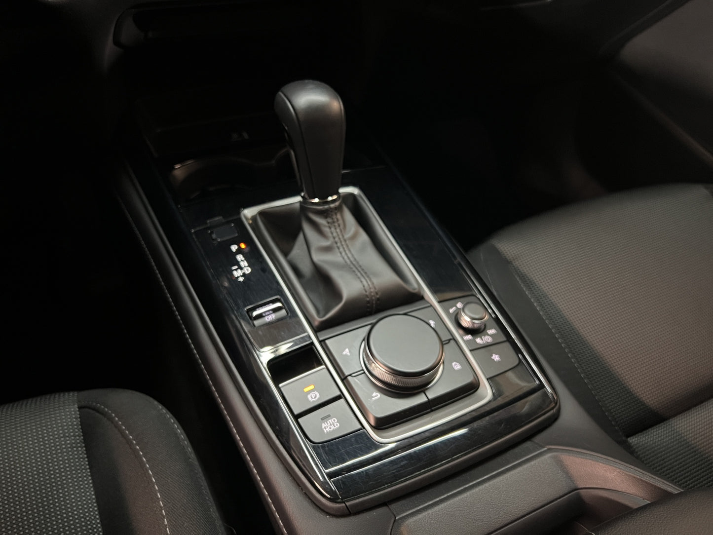 2025 Mazda CX-30 i