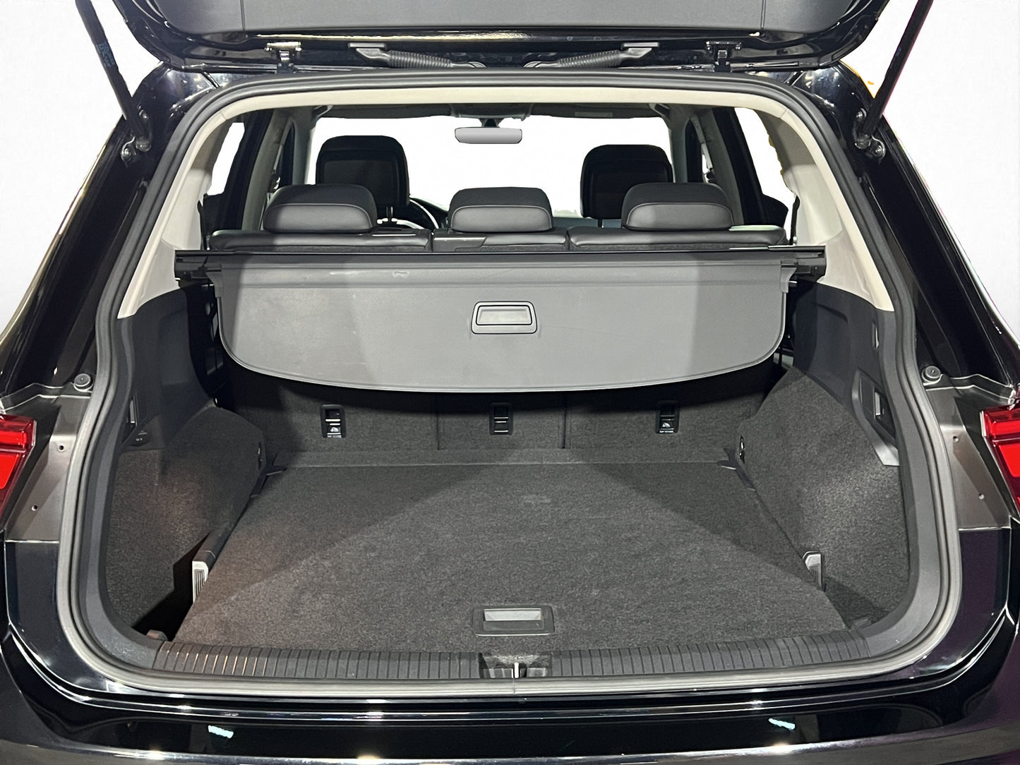 2019 Volkswagen Tiguan R-Line