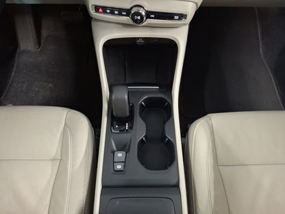 2022 Volvo XC40 Momentum T4