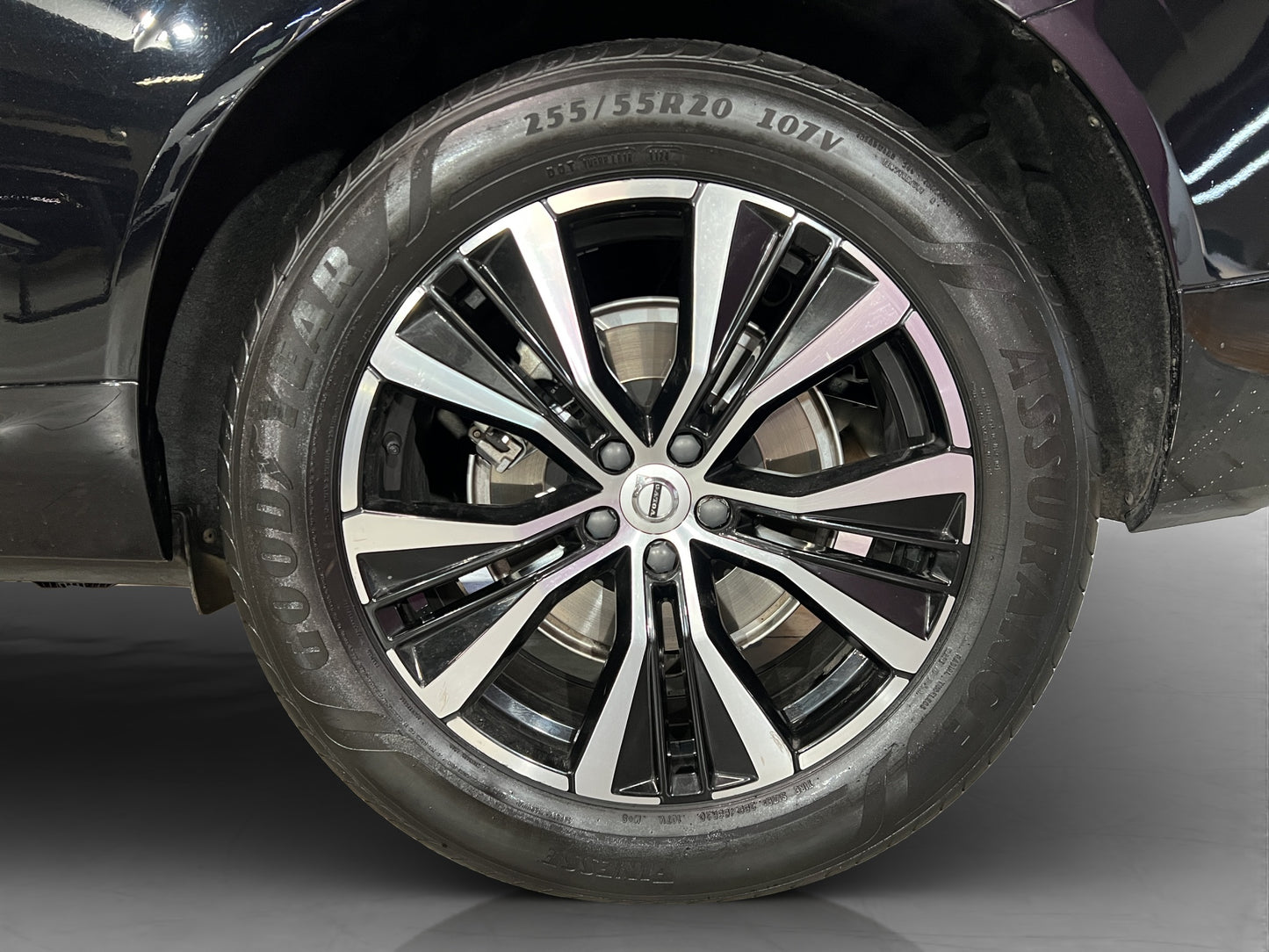 2023 Volvo XC60 T8 Ultimate Recharge
