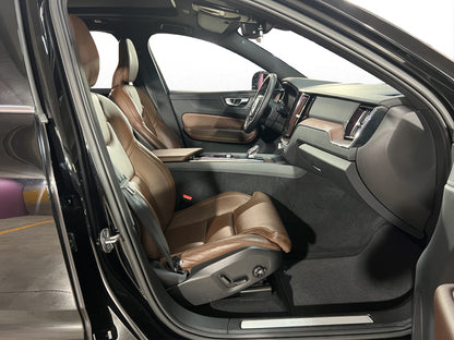 2023 Volvo XC60 B6 Ultimate AWD MHEV